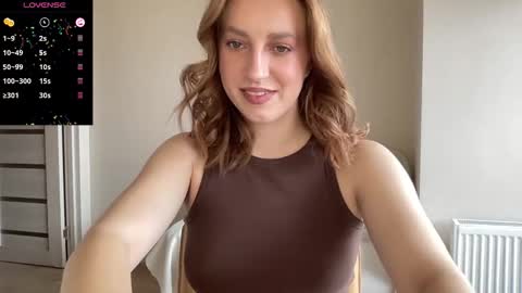 Lina online show from October 11, 2025, 11:31 am