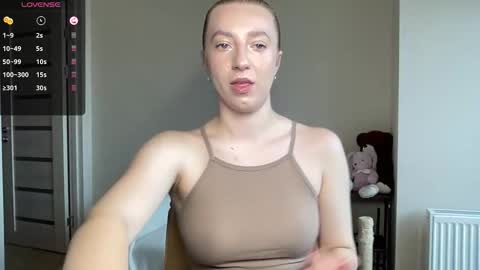 Snapshot of hot_lliinns chatting on October 24, 2025, 12:34 pm Lina online show from October 24, 2025, 12:34 pm