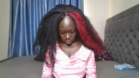 Hot petite online show from November 17, 2025, 11:27 am