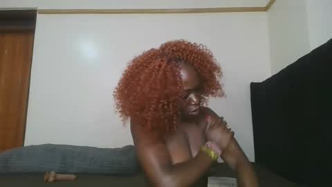 Hot petite online show from April 13, 2026, 6:35 pm