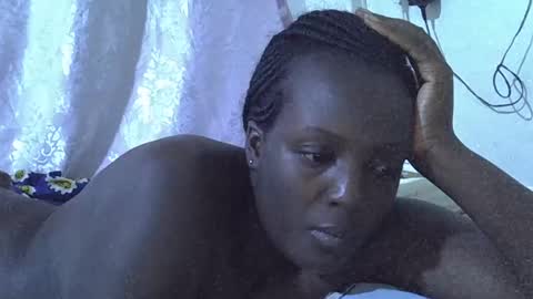 RAYLAH online show from February 20, 2026, 1:46 am