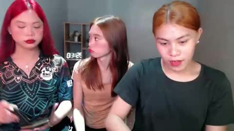 Snapshot of hot_selenaxx chatting on December 28, 2024, 5:55 am Selena online show from December 28, 2024, 5:55 am