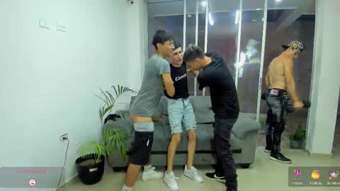 Vanesa Oliver and Andrew online show from November 15, 2025, 3:15 am