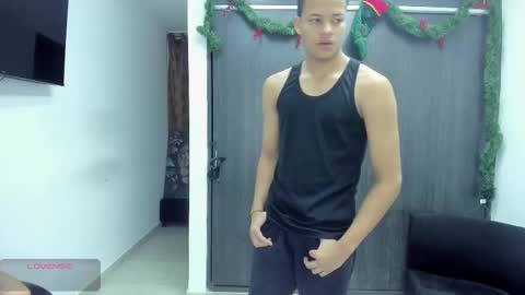 Vanesa Oliver and Andrew online show from December 19, 2025, 11:28 am