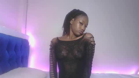 Snapshot of hot_sexxxy_girl chatting on June 23, 2026, 12:14 pm Milly online show from June 23, 2026, 12:14 pm