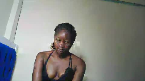 Snapshot of hot_sexxxy_girl chatting on July 25, 2026, 2:31 am Milly online show from July 25, 2026, 2:31 am