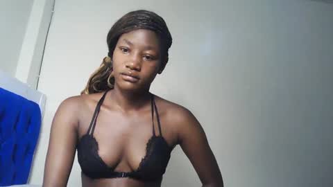 Snapshot of hot_sexxxy_girl chatting on July 28, 2026, 2:18 am Milly online show from July 28, 2026, 2:18 am