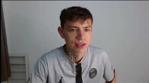 Snapshot of hot_teo_ chatting on November 26, 2025, 11:22 am Mateo online show from November 26, 2025, 11:22 am