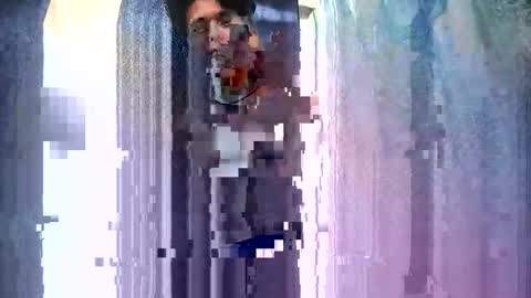 Snapshot of hot_vincent chatting on February 24, 2025, 1:13 am kinky couple online show from February 24, 2025, 1:13 am