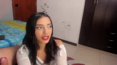 Snapshot of hot_weedlover chatting on December 22, 2025, 7:11 pm KATE and JEFF online show from December 22, 2025, 7:11 pm