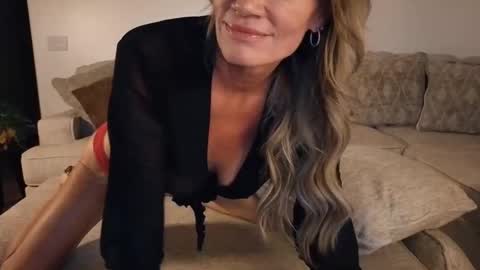 Hot Wife    hotwife sexy new milf highclass brunette bigboobs natural mature online show from February 28, 2026, 3:07 am