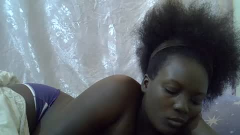 hot_zelinda online show from June 16, 2026, 11:57 am