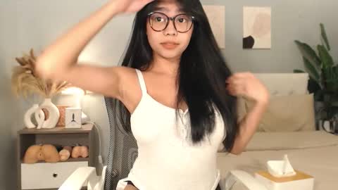 hotasian_gabby69 online show from February 12, 2026, 2:23 pm