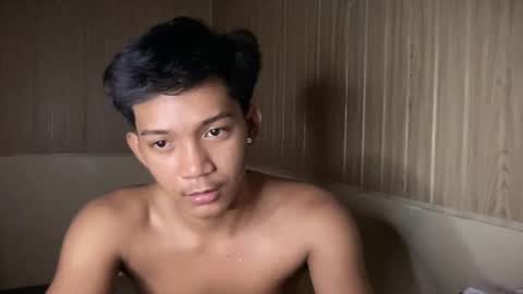hotasian_jerome online show from May 28, 2026, 7:33 pm