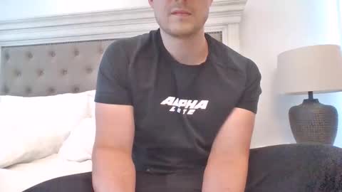 Snapshot of hotasscanadian chatting on February 7, 2026, 5:05 pm hotasscanadian online show from February 7, 2026, 5:05 pm