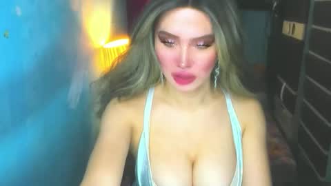 Snapshot of hotbabe_tanya chatting on April 24, 2026, 2:58 am T A N Y A online show from April 24, 2026, 2:58 am