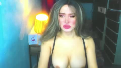Snapshot of hotbabe_tanya chatting on April 27, 2026, 2:42 am T A N Y A online show from April 27, 2026, 2:42 am