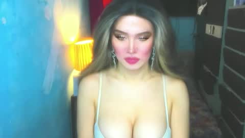 Snapshot of hotbabe_tanya chatting on April 29, 2026, 2:48 am T A N Y A online show from April 29, 2026, 2:48 am