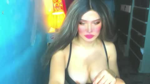 Snapshot of hotbabe_tanya chatting on May 15, 2026, 3:02 am T A N Y A online show from May 15, 2026, 3:02 am