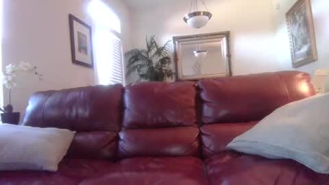 hotblondemilf1962 online show from February 18, 2025, 1:44 pm