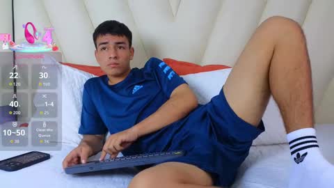 hotboy21_ online show from October 30, 2025, 4:03 am