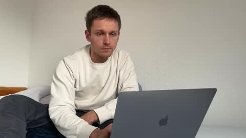 hotboyfeet92 online show from November 7, 2025, 11:54 am