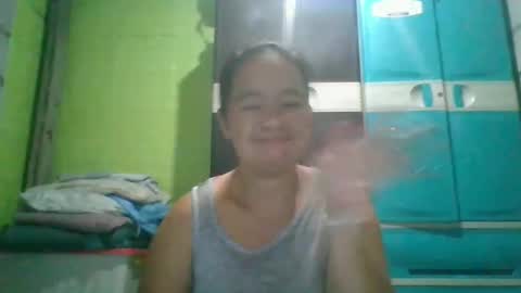 hotchicks4uxx online show from January 15, 2025, 10:35 pm