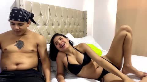 hotcouple1_xx online show from September 29, 2025, 3:39 pm