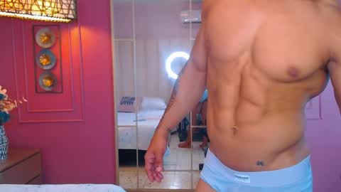 Snapshot of hotcrew_ chatting on June 2, 2026, 8:11 pm Hussain aaron and Ekko online show from June 2, 2026, 8:11 pm