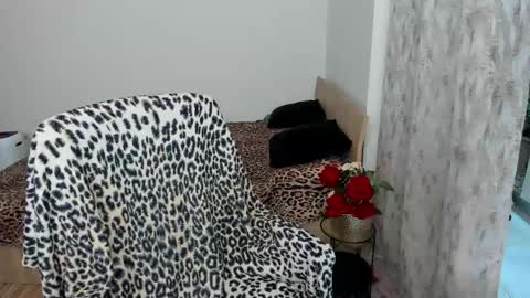 KRISS LUNA online show from May 12, 2026, 8:06 pm