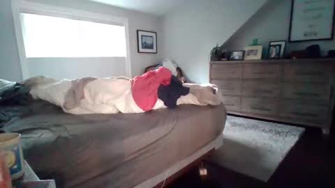 hotdog1124 online show from September 30, 2025, 11:15 am