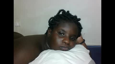 EBBY online show from November 6, 2025, 12:33 am