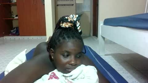 Snapshot of hotebbbyy chatting on February 5, 2026, 11:09 pm EBBY online show from February 5, 2026, 11:09 pm