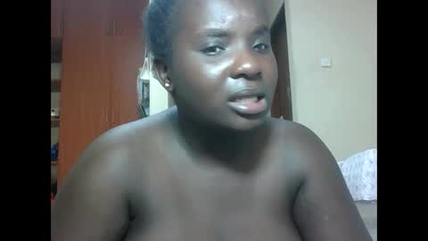 Snapshot of hotebbbyy chatting on February 10, 2026, 6:45 pm EBBY online show from February 10, 2026, 6:45 pm