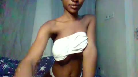 hotfalling706077 online show from December 13, 2024, 12:20 am