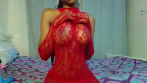 hotfalling706077 online show from December 29, 2024, 2:06 am