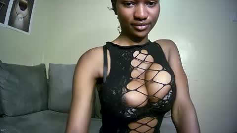 hotfalling706077 online show from January 11, 2025, 7:06 am