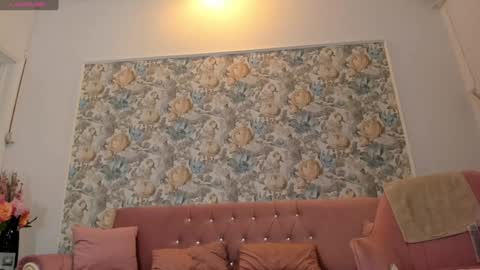 hotfallingdevil online show from October 7, 2025, 12:02 pm