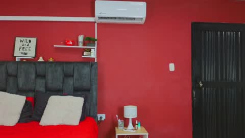 Snapshot of hotfuckers4uu chatting on January 8, 2025, 11:30 pm felipe marcello online show from January 8, 2025, 11:30 pm