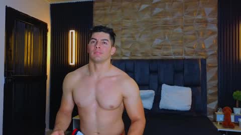 Snapshot of hotfuckers4uu chatting on February 6, 2025, 11:04 pm felipe marcello online show from February 6, 2025, 11:04 pm