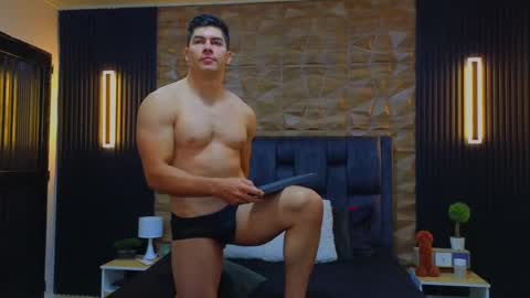 Snapshot of hotfuckers4uu chatting on February 10, 2025, 7:17 pm felipe marcello online show from February 10, 2025, 7:17 pm