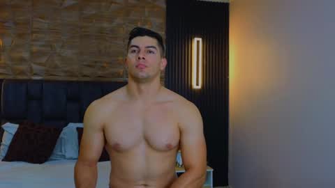 Snapshot of hotfuckers4uu chatting on February 27, 2025, 10:53 pm felipe marcello online show from February 27, 2025, 10:53 pm