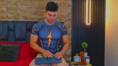 Snapshot of hotfuckers4uu chatting on March 11, 2025, 7:58 pm felipe marcello online show from March 11, 2025, 7:58 pm