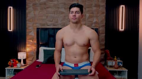 Snapshot of hotfuckers4uu chatting on September 25, 2025, 2:32 pm felipe marcello online show from September 25, 2025, 2:32 pm