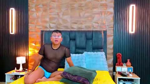 Snapshot of hotfuckers4uu chatting on July 18, 2026, 3:16 pm felipe marcello online show from July 18, 2026, 3:16 pm
