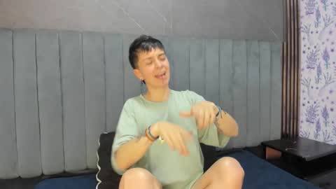 hannah online show from December 21, 2025, 3:02 am