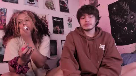 Snapshot of hothoneychile chatting on February 3, 2026, 3:59 am Sam and Nico online show from February 3, 2026, 3:59 am