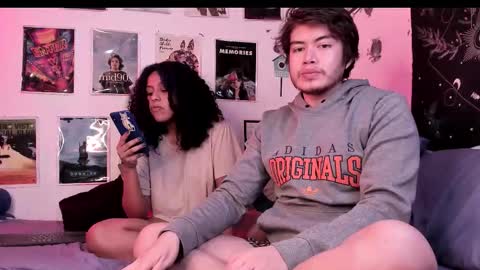 Snapshot of hothoneychile chatting on February 8, 2026, 5:22 am Sam and Nico online show from February 8, 2026, 5:22 am