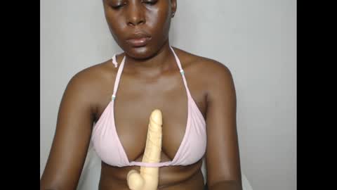 hotjessie0 online show from February 5, 2025, 7:50 am