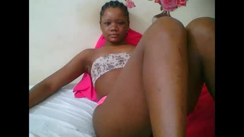 LOYCE online show from November 3, 2025, 11:22 am